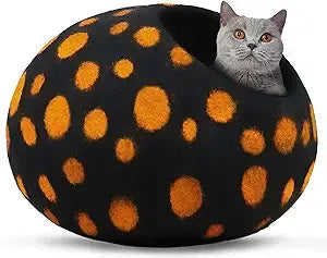 Luxury Felt Cat Cave Bed - Polka Dot Series - Handcrafted Wool Kitty Bed for Indoor Cats - Eco-Friendly Merino Wool, Foldable Hideaway House Woolygon
