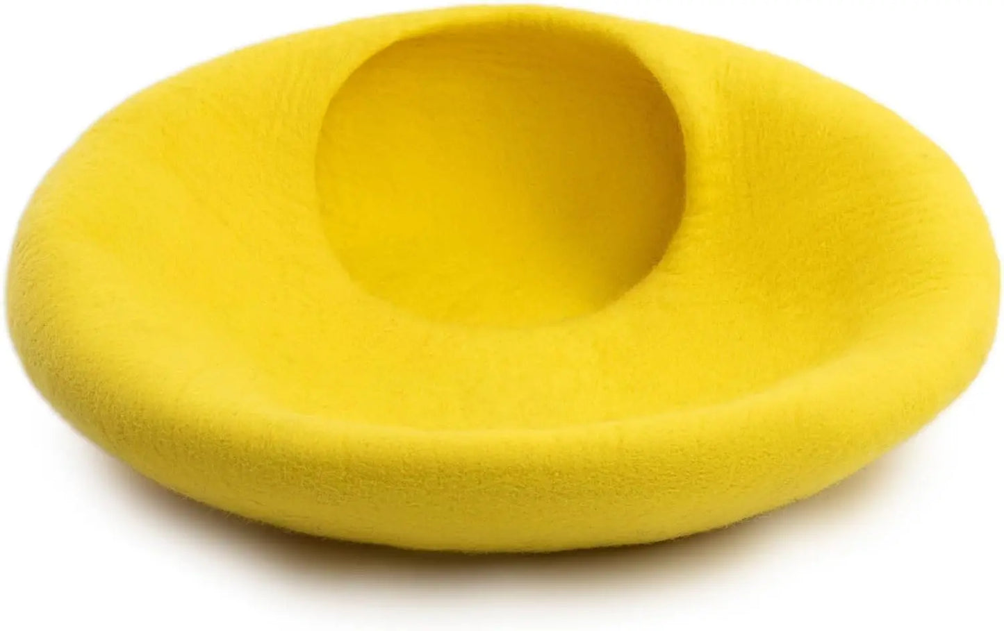 Cozy felt cat bed for kittens