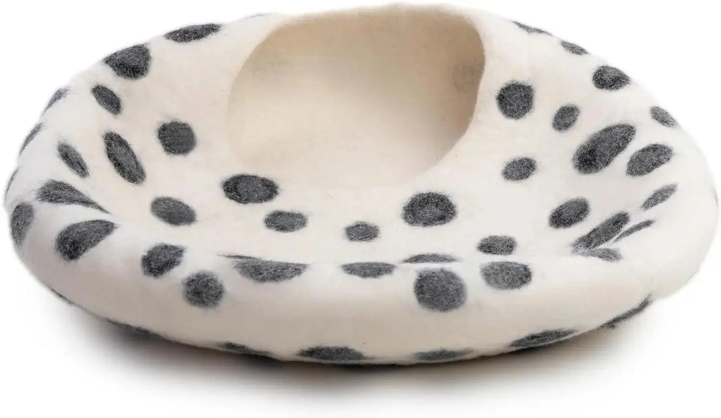 Premium Felt Cat Cave Bed - Wool Kitty Beds Handcrafted Kitten Caves Bed for Indoor Cats - Eco-Friendly Merino Wool, Foldable Cat Hideaway Cat Houses Pod by Woolygon Woolygon