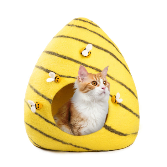 Woolygon Whisker Cloud: Luxuriously Soft Merino Wool Cat Cave for Ultimate Comfort